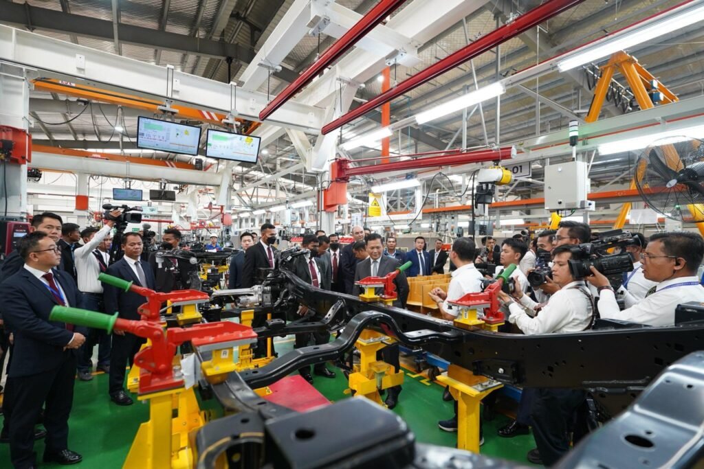 PM Hun Manet Reinforces Pro-Business, Pro-Environment Agenda at Ford Plant Opening 1