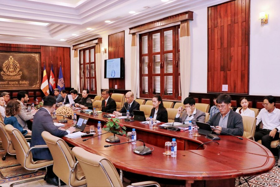 Cambodia and UNESCO Discuss AI Framework for Education Sector