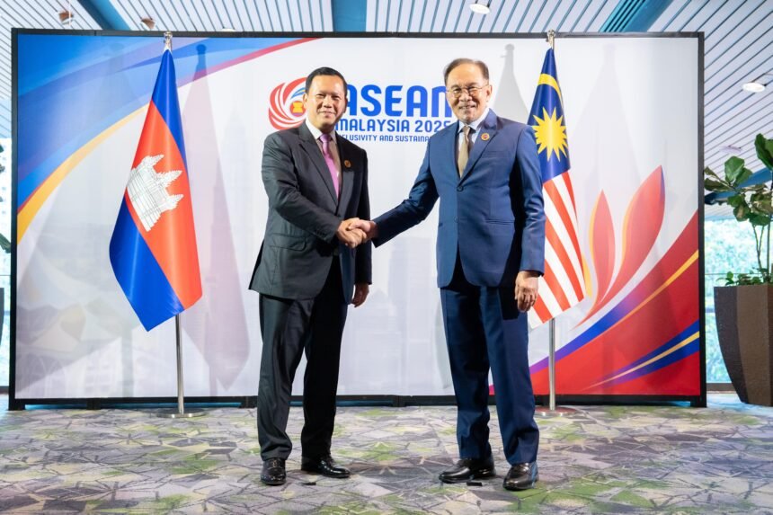 Cambodia and Malaysia Strengthen Bilateral Ties During ASEAN Summit in Kuala Lumpur
