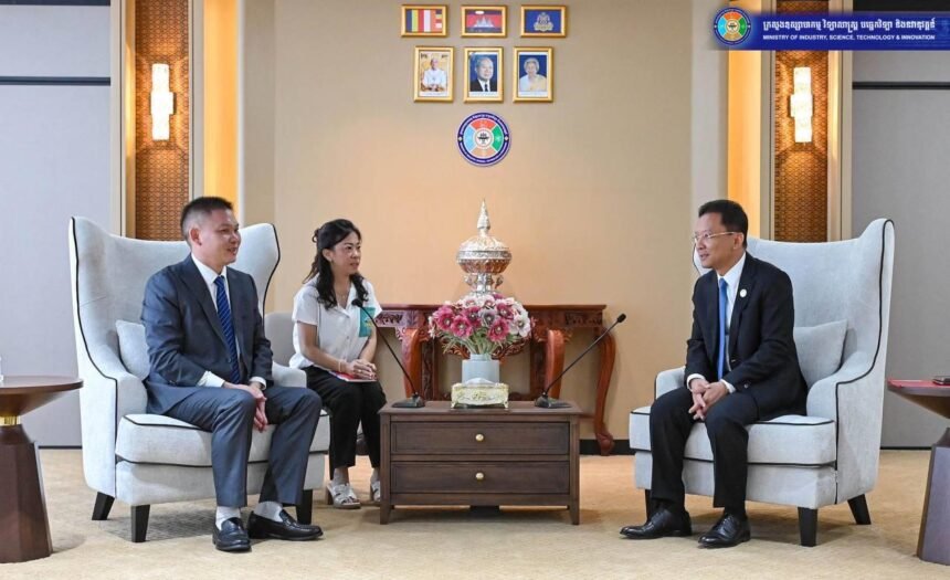 Minister Hem Vandy Welcomes TE Zhong Collaboration to Improve Equipment Safety