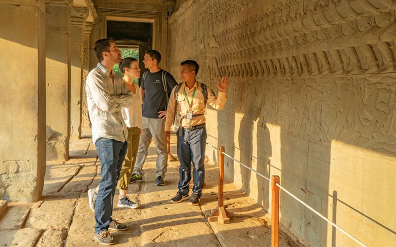 Professional Training for Tour Guides Launched to Boost Visitor Experience