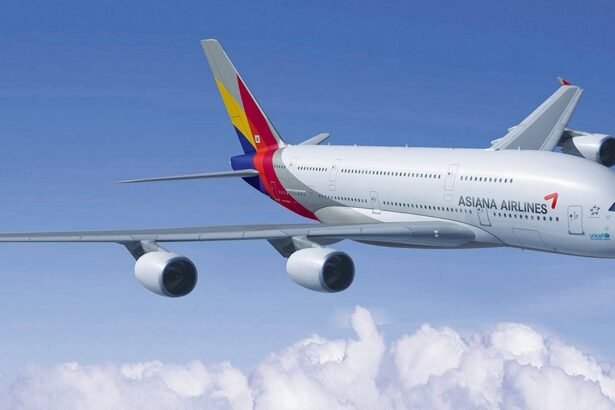 Tourism Minister Calls on Asiana to Expand Flight Routes to Cambodia’s Top Destinations