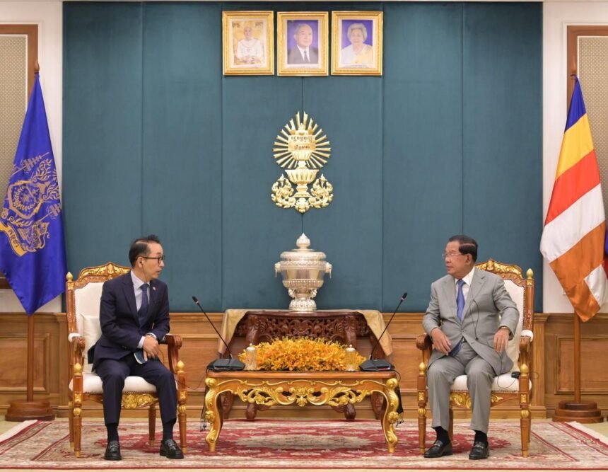 Hun Sen Commends Outgoing South Korean Ambassador for Strengthening Cambodia-Korea Ties