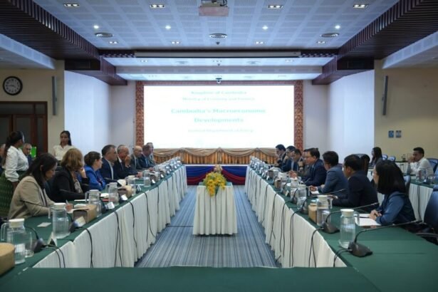 30 Leading French Companies Explore Strategic Sectors in Cambodia