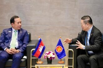 Tourism Minister Huot Hak Meets ASEAN Secretary-General in Melaka