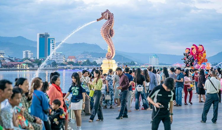 Kampot Welcomes Nearly 150,000 Visitors During Pchum Ben 2025
