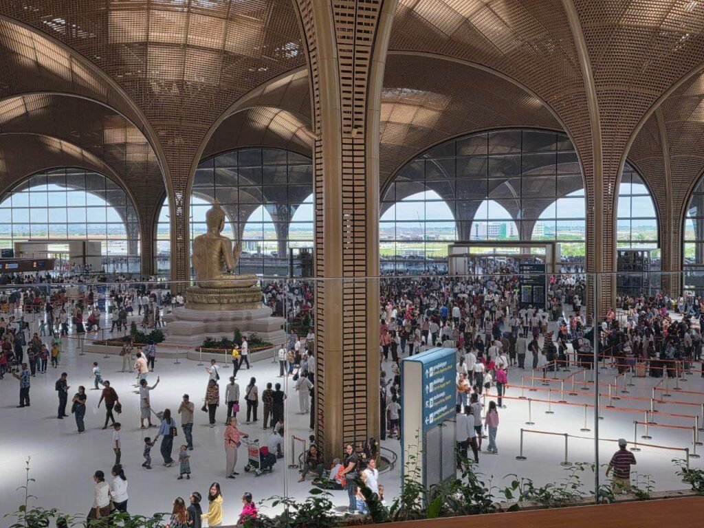International Air Traffic to Cambodia Jumps 14% to Over 5.6 Million in 10 Months