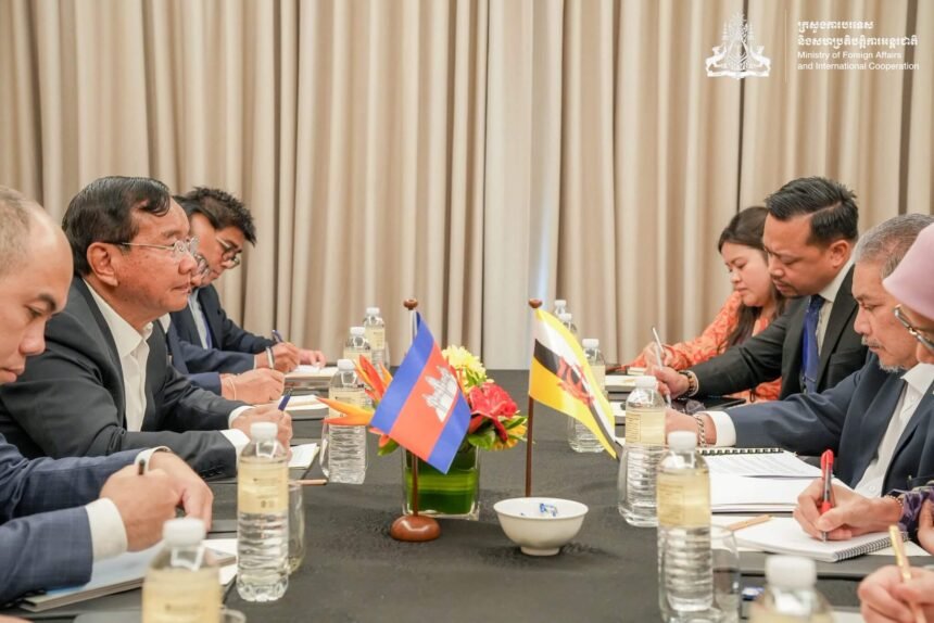 Cambodia and Brunei Discuss Bilateral Ties at ASEAN Meeting