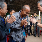 Hun Manet visits displaced families in Preah Vihear