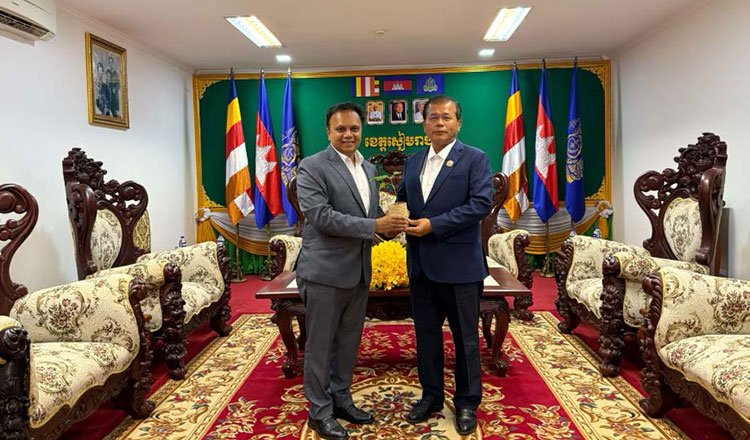 A sacred peepal sapling from Bodh Gaya is presented in a ceremonial handover in Siem Reap, symbolizing cultural and spiritual ties between Cambodia and India.