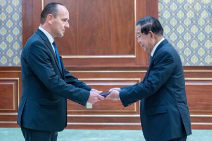 Cambodia Slovakia meeting on trade cooperation and investment expansion