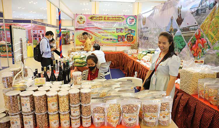 Group of small business owners and entrepreneurs representing new SME registrations in Cambodia