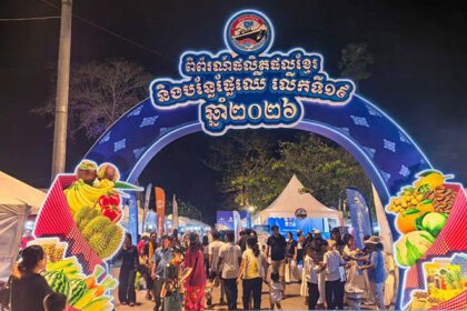 Visitors and exhibitors at the 19th Cambodian Products Exhibition showcasing locally made Cambodian goods to boost the domestic economy.