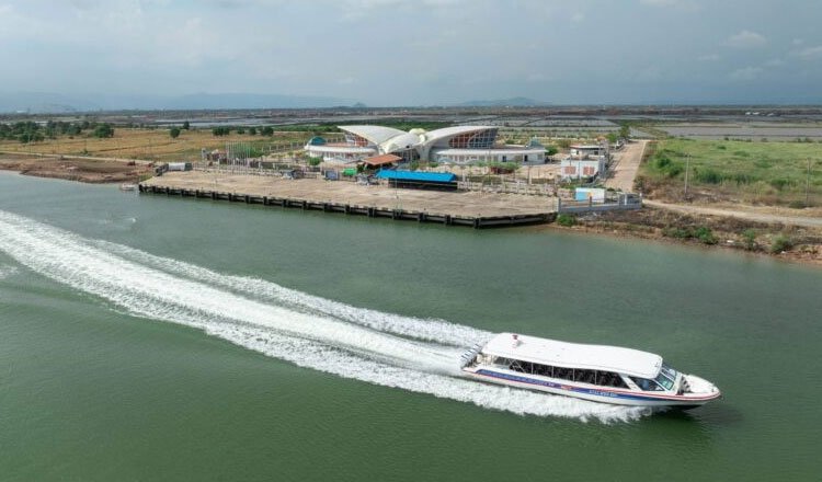 High speed boat service connecting Koh Rong and Kampot International Tourist Port