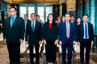 Cambodia Tourism Board and Singapore Airlines signing agreement to promote tourism and increase international travel