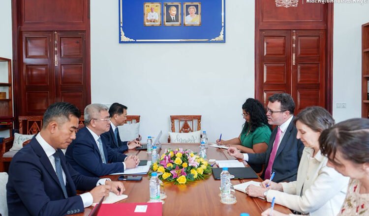 CDC Encourages Australian Businesses to Invest in Cambodia