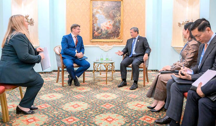 Russian Auto Giant GAZ Group Eyes Investment in Cambodia