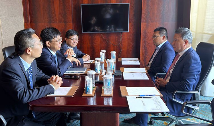 Cambodia Urges China’s CCECC to Expand High-Value Infrastructure Investments