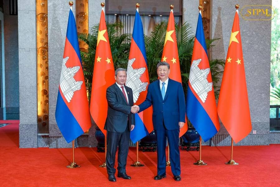China and Cambodia Vow to Deepen "Ironclad Friendship" Through Tech and Trade Corridors