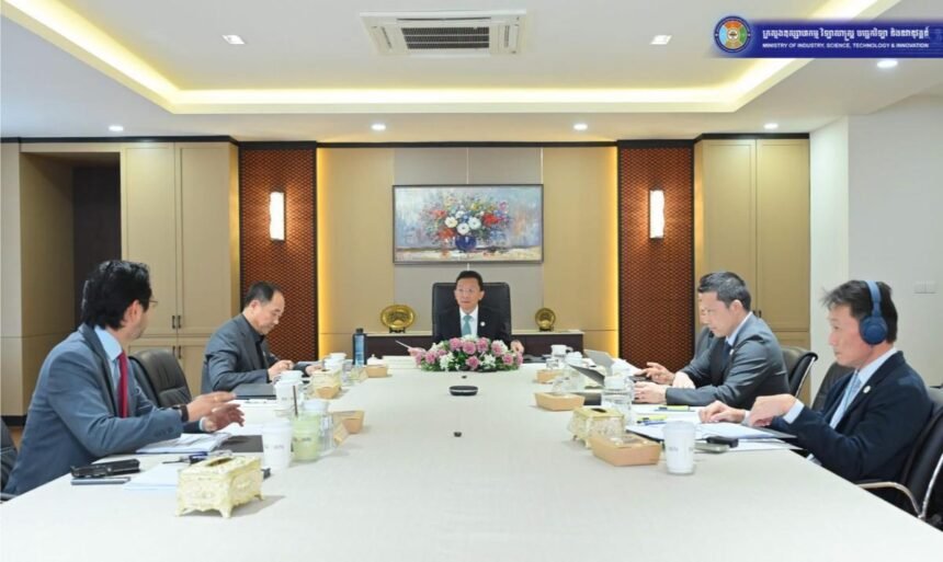 Khmer Enterprise Sets Strategic Direction at 20th Board of Trustees Meeting