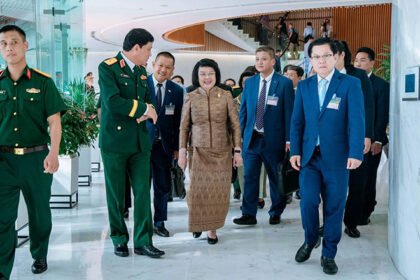 Vietnam's Telecom Giant Viettel Eyes Expanded Investment in Cambodia