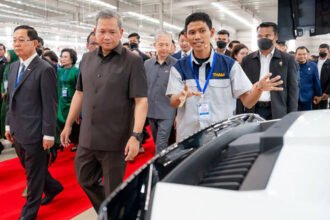 Kampong Chhnang Automotive Factory Launched by Prime Minister
